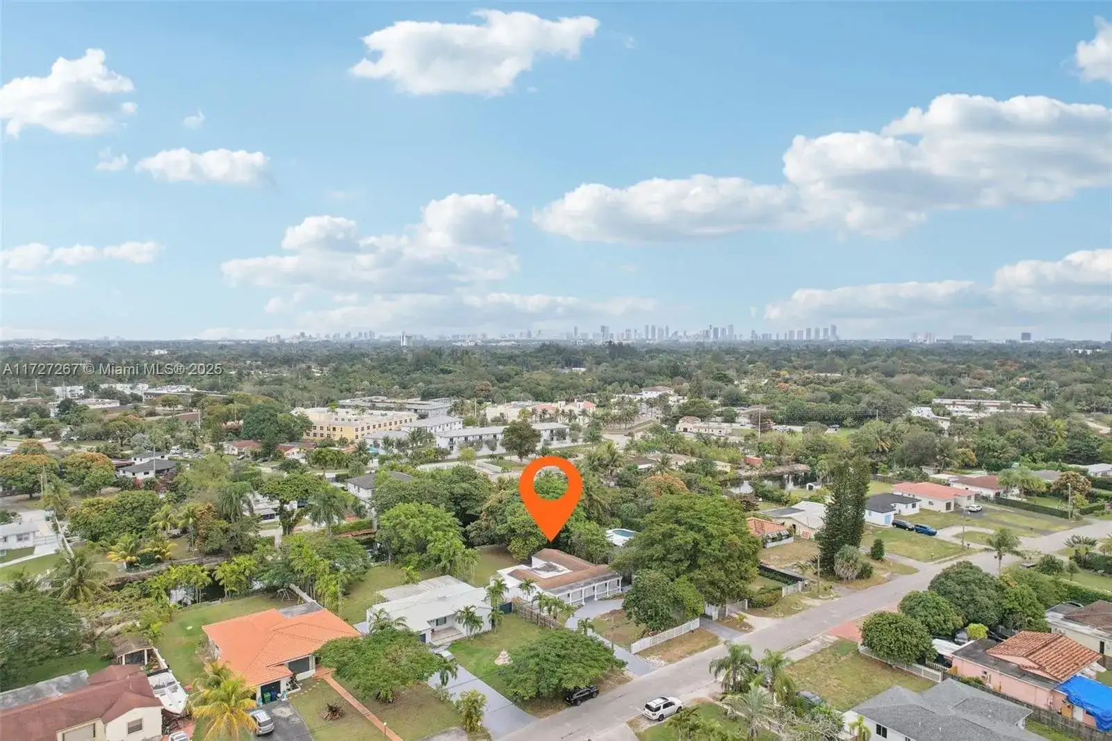 299 S Biscayne River Dr, Miami FL 33169 photo 5