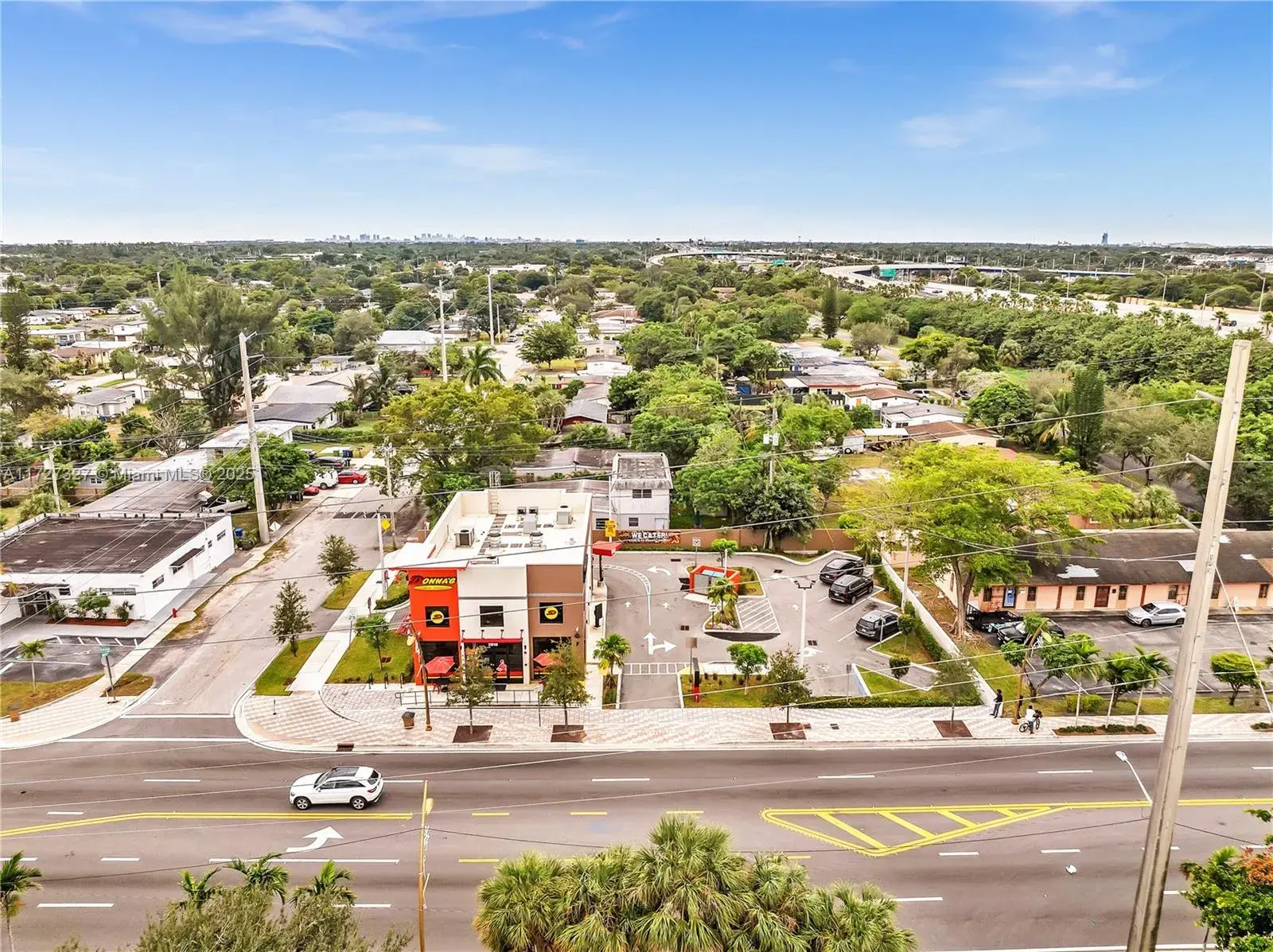 2010 NW 6th St, Fort Lauderdale FL 33311