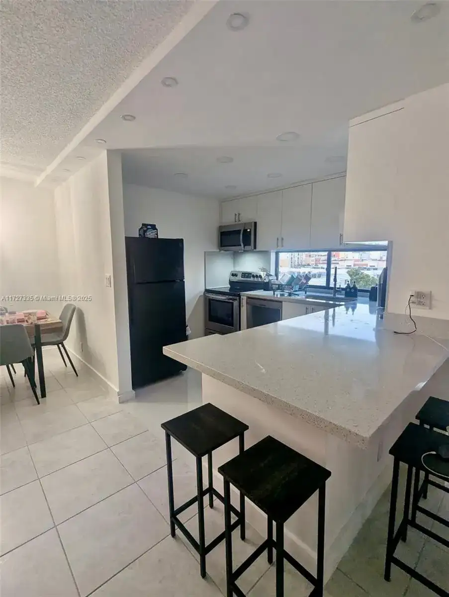 17021 N Bay Rd # 805, Sunny Isles Beach FL 33160 photo 4