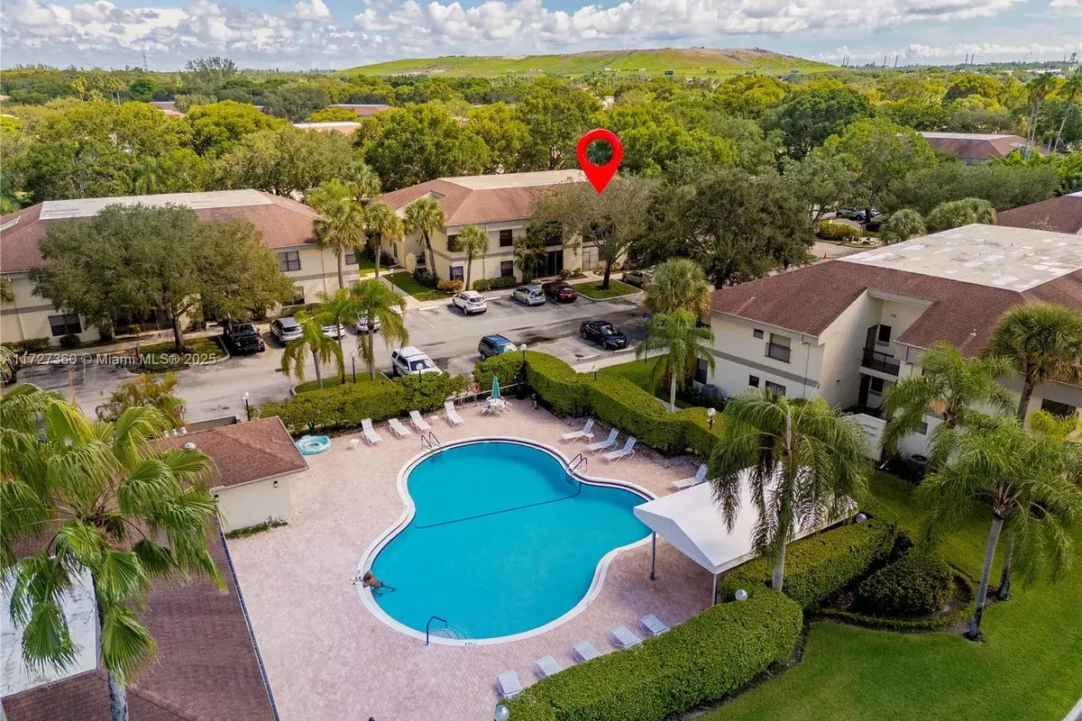 2871 S Carambola Cir S # 2062, Coconut Creek FL 33066