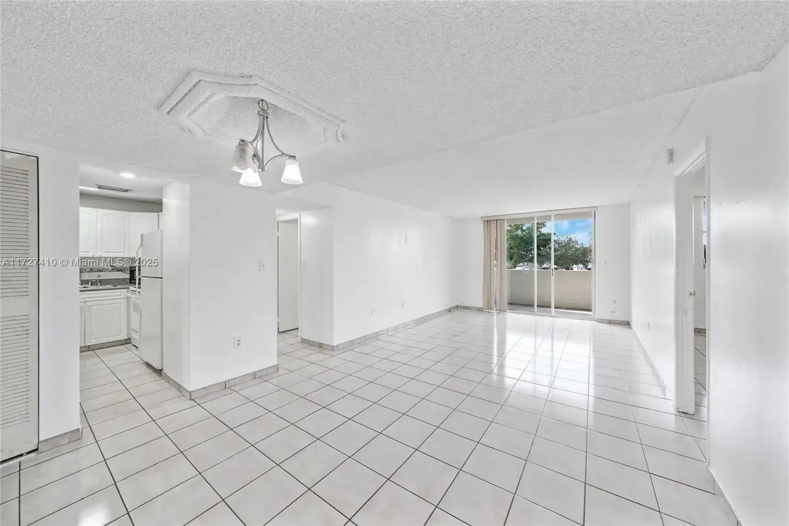 4675 W 18th Ct # 204, Hialeah FL 33012 photo 4