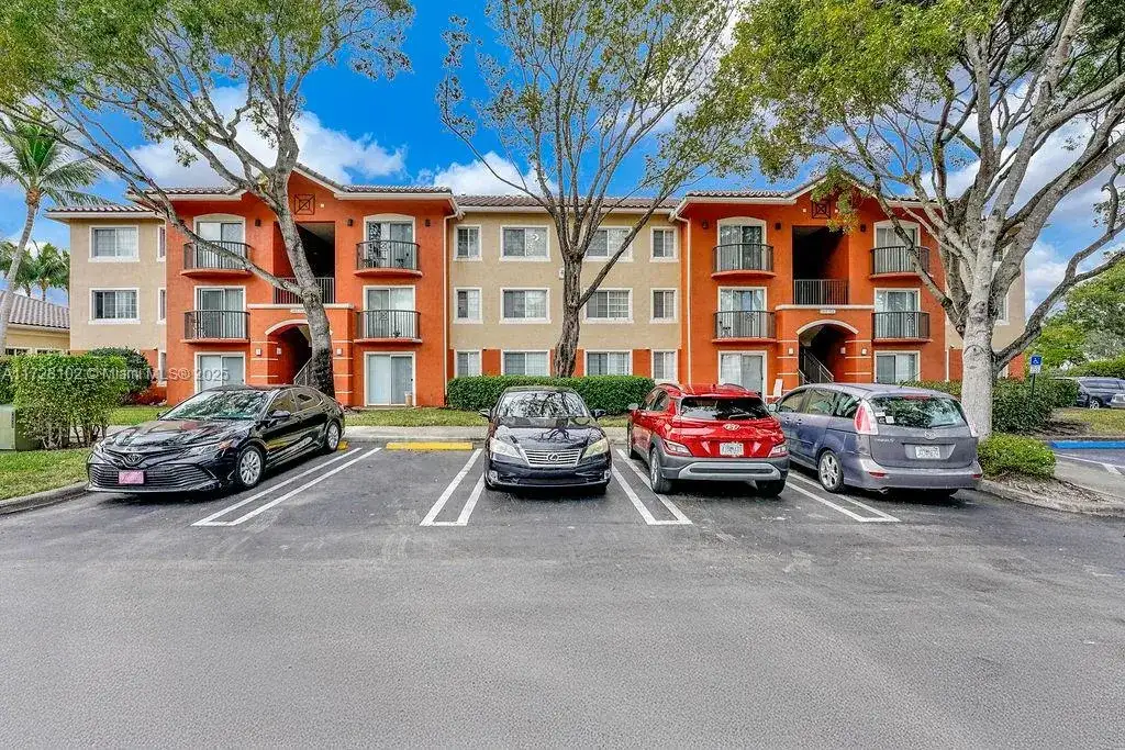 4195 N Haverhill Rd # 302, West Palm Beach FL 33417 photo 2