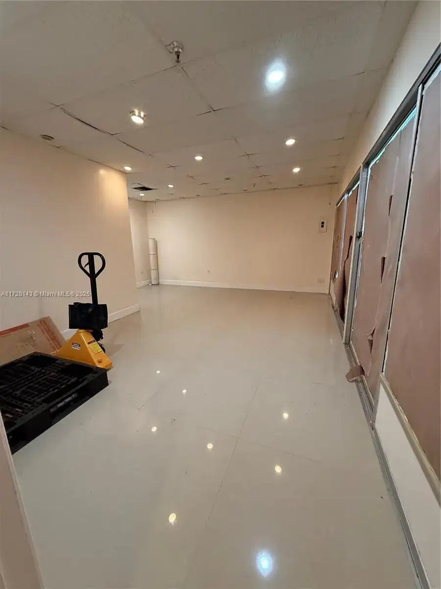 777 NW 72nd Ave # 2131, Miami FL 33126 photo 2