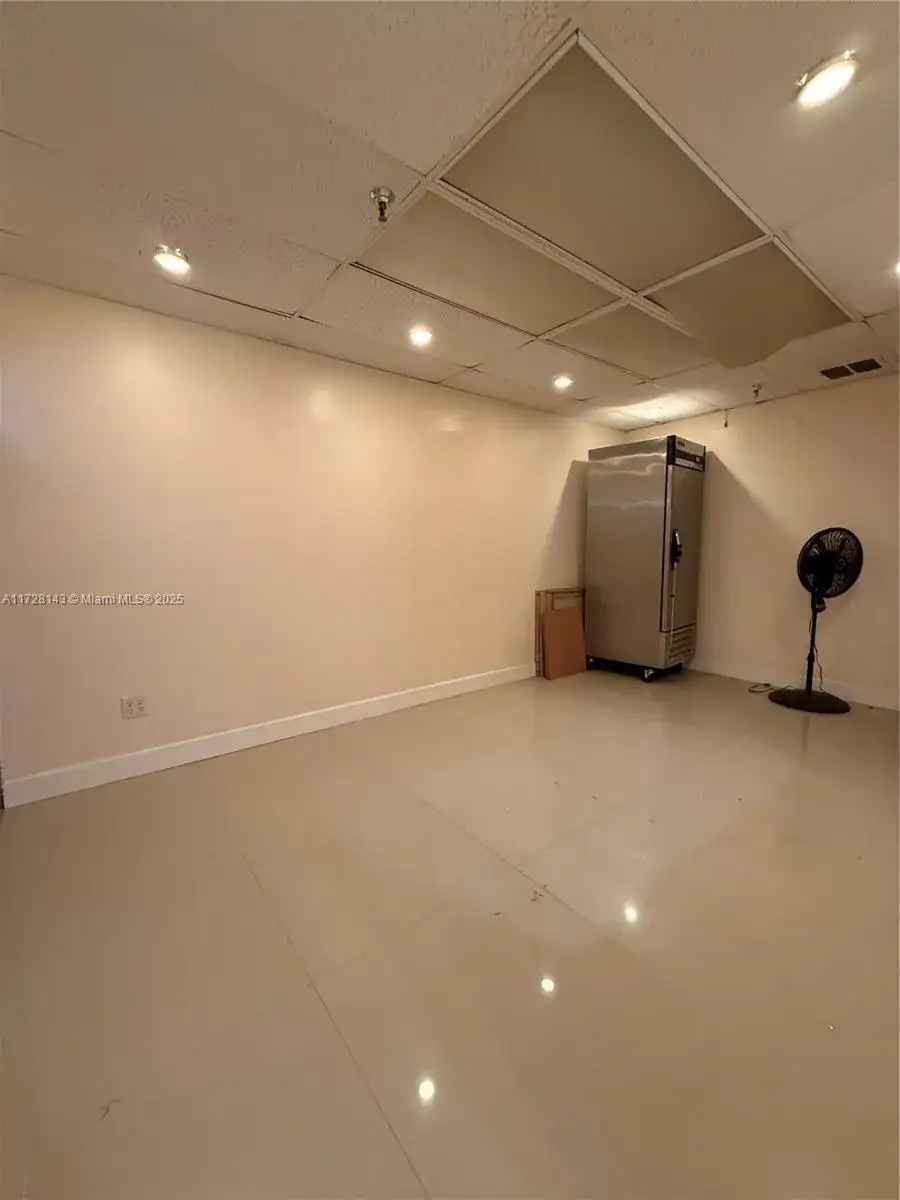 777 NW 72nd Ave # 2131, Miami FL 33126 photo 3