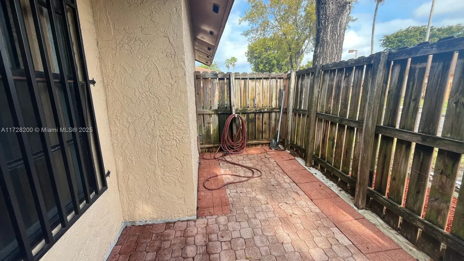 18928 NW 67th Pl # 0, Hialeah FL 33015