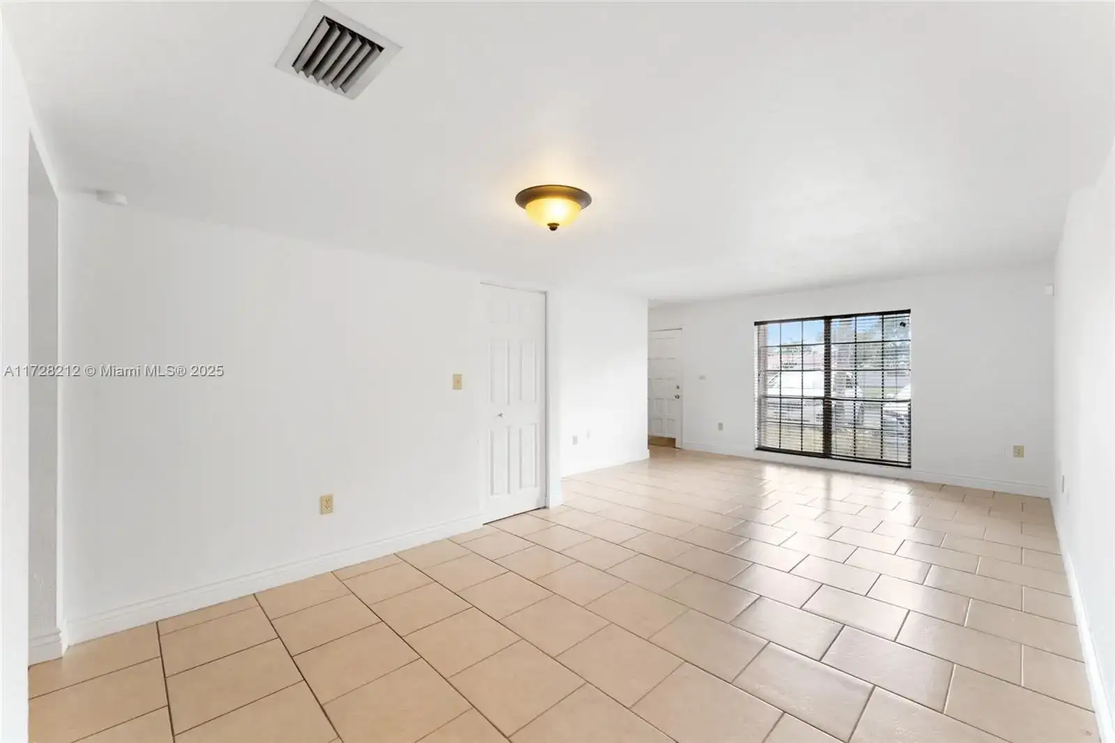 7211 Miami Lakes Dr # A3, Miami Lakes FL 33014 photo 2