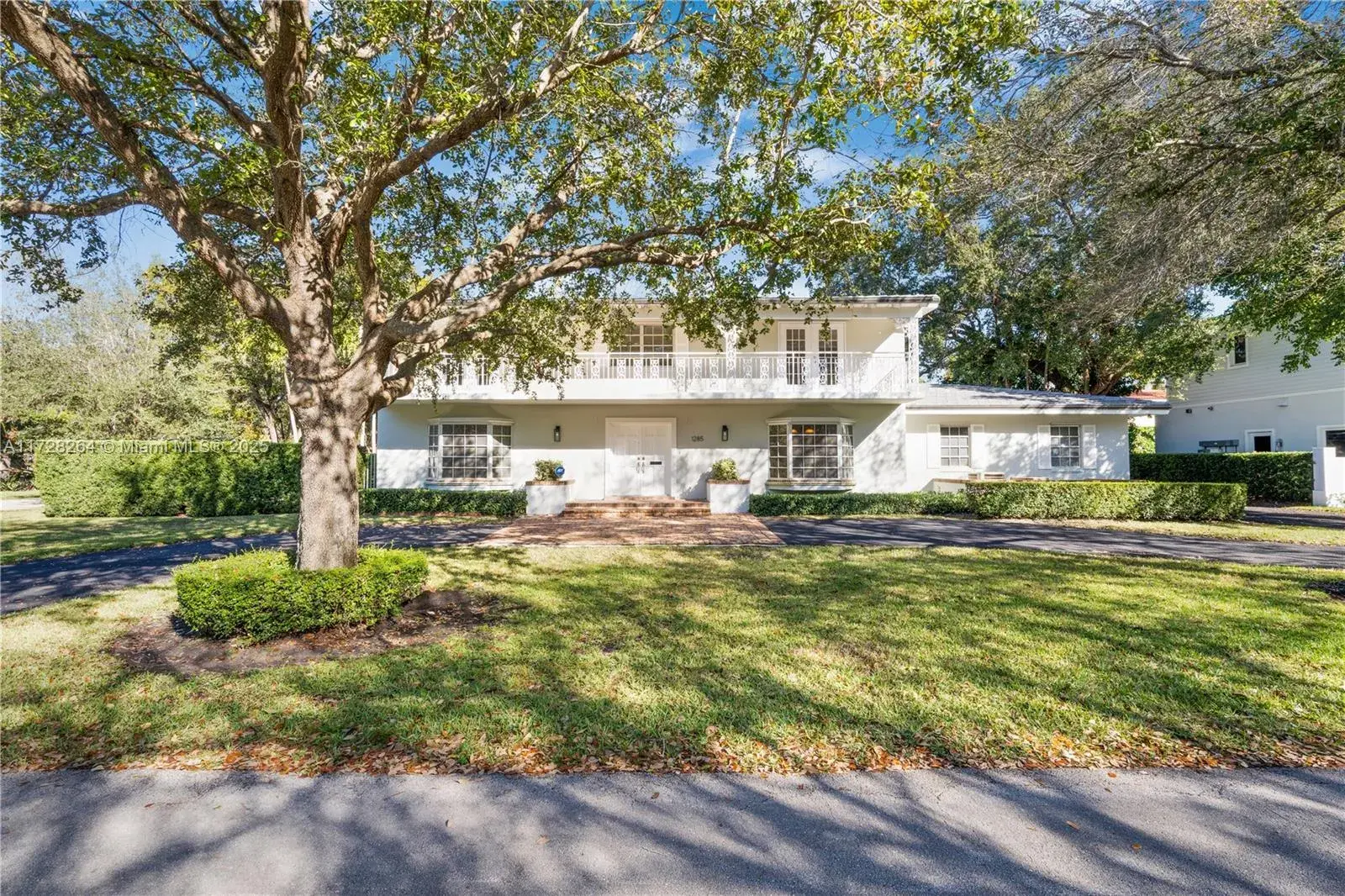 1285 Algardi Ave, Coral Gables FL 33146