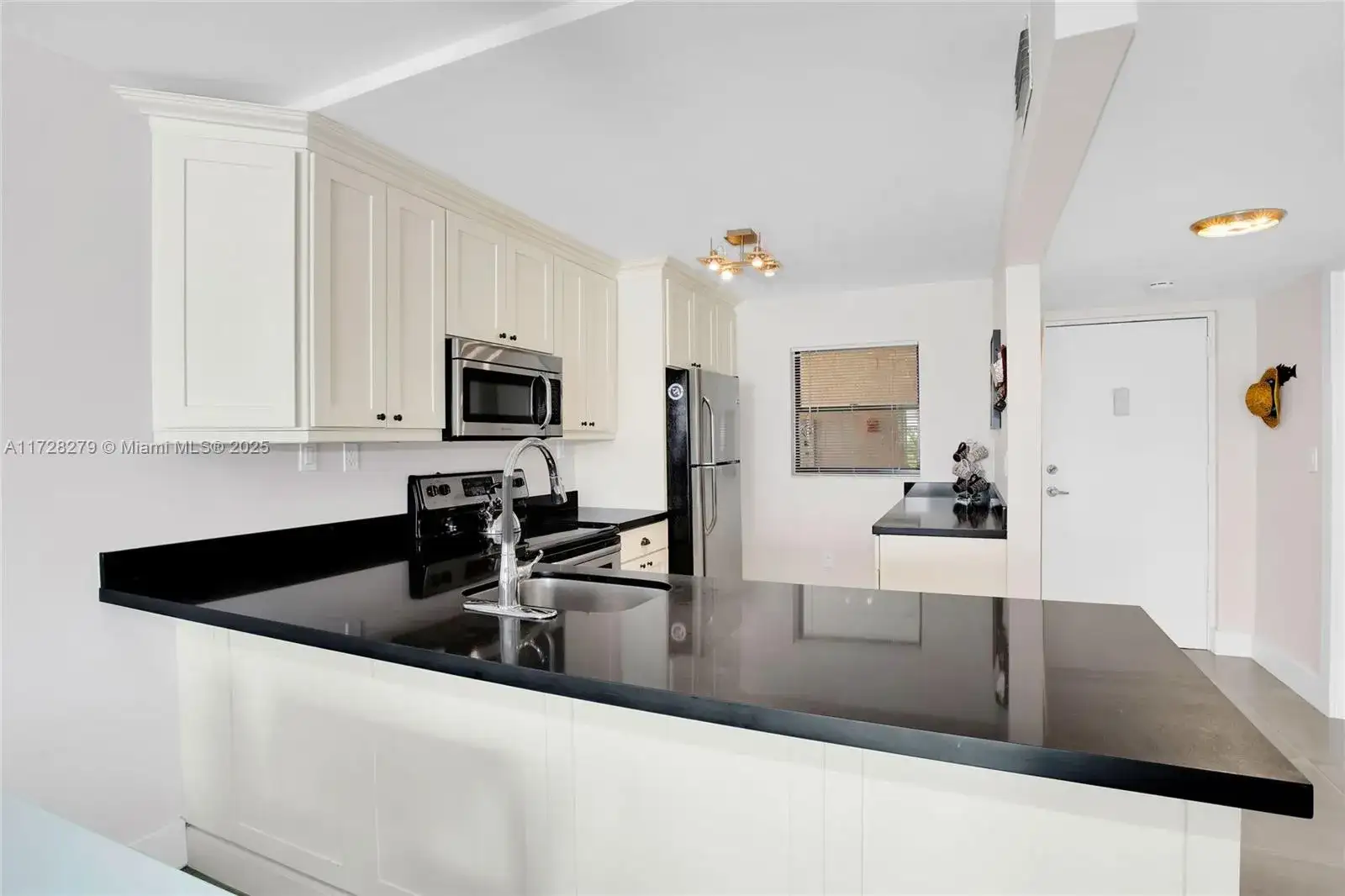 7801 Abbott Ave # 504, Miami Beach FL 33141 photo 4