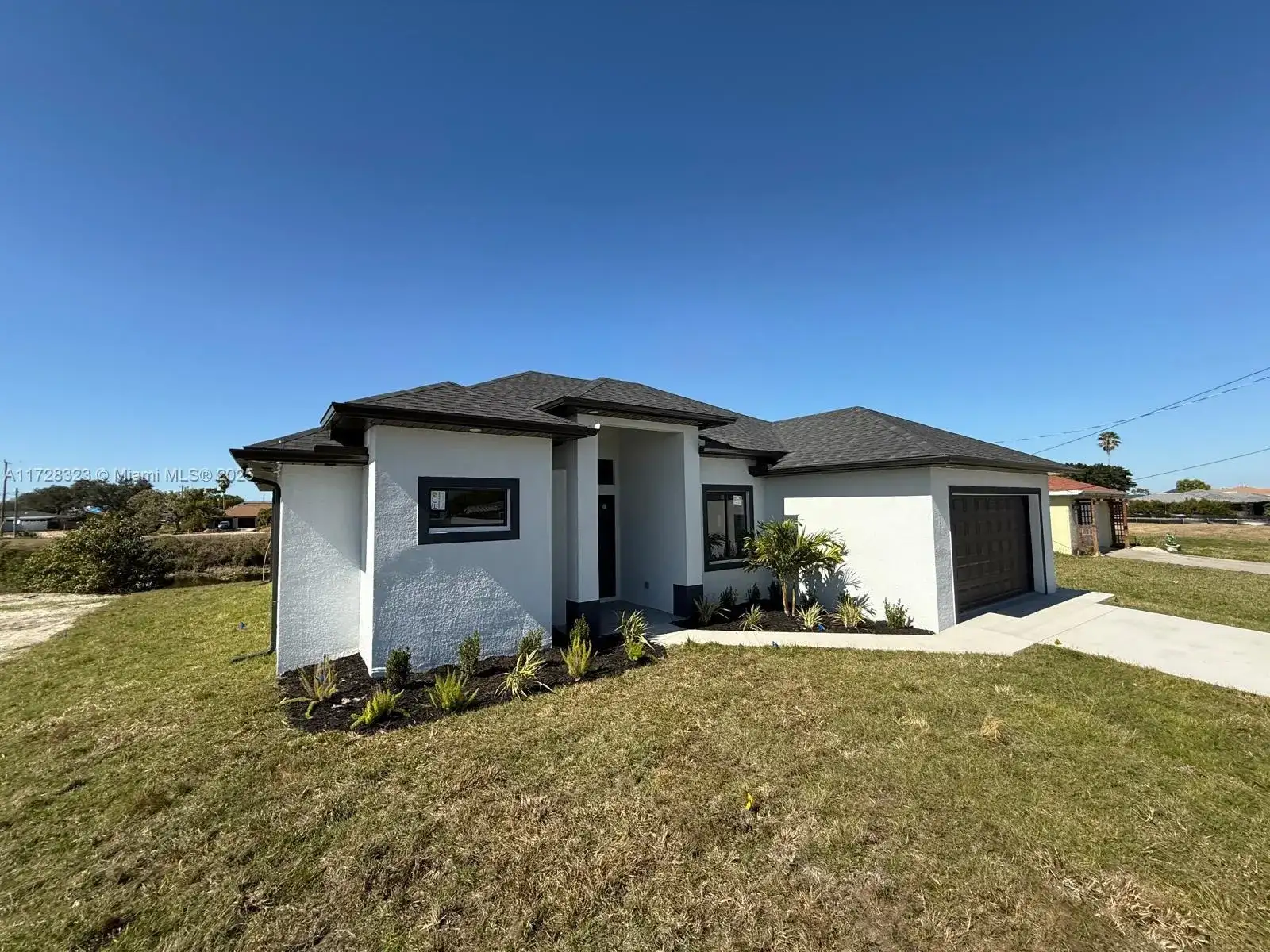 1320 NE 14th AVE, Cape Coral FL 33909 photo 3