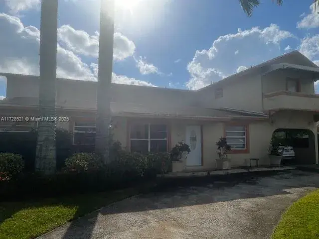 10864 SW 141st Ln, Miami FL 33176