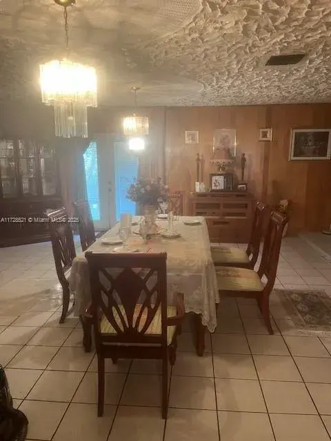 10864 SW 141st Ln, Miami FL 33176