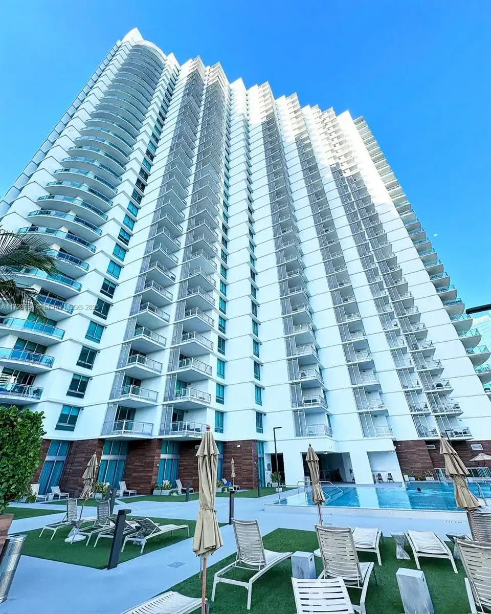 350 S Miami Ave # 1215, Miami FL 33130 photo 2