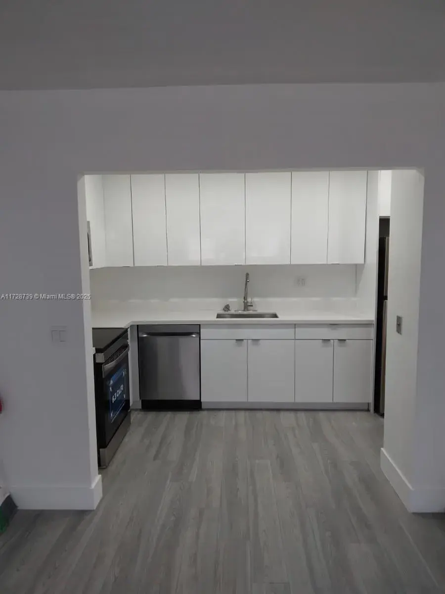 1450 Atlantic Shores Blvd # 105, Hallandale Beach FL 33009