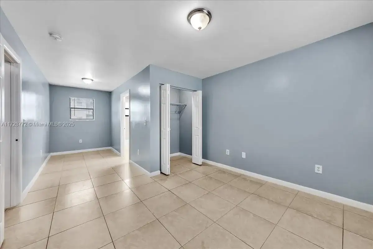 365 NW 8th St # 211, Miami FL 33136 photo 4
