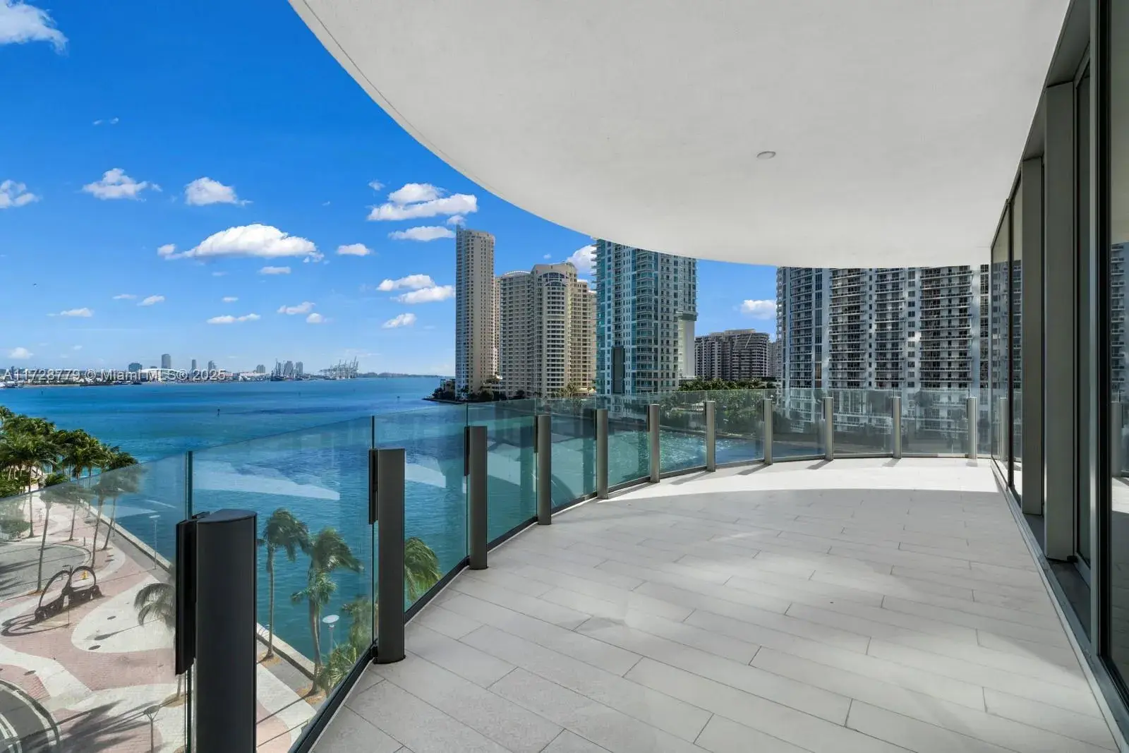 4 bedroom 4 bath Residential for sale at 300 Biscayne Blvd Way # 601, Miami FL 33131