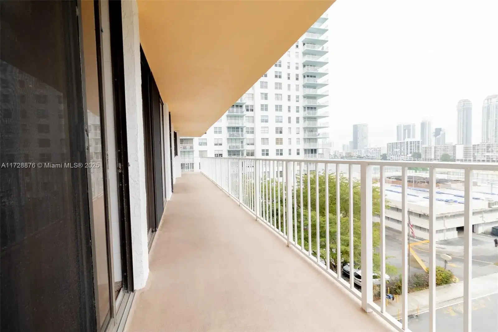 290 174th St # 710, Sunny Isles Beach FL 33160 photo 2