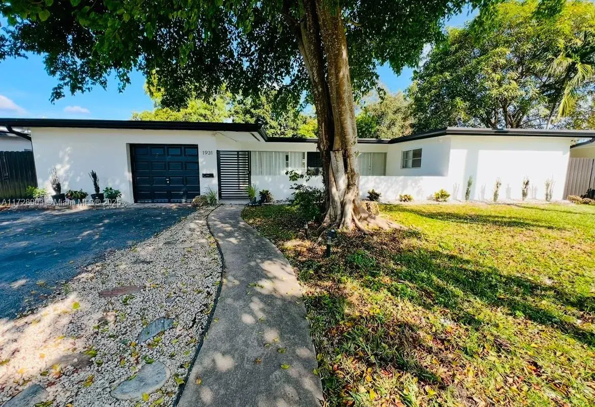 1931 NE 186th Dr, North Miami Beach FL 33179