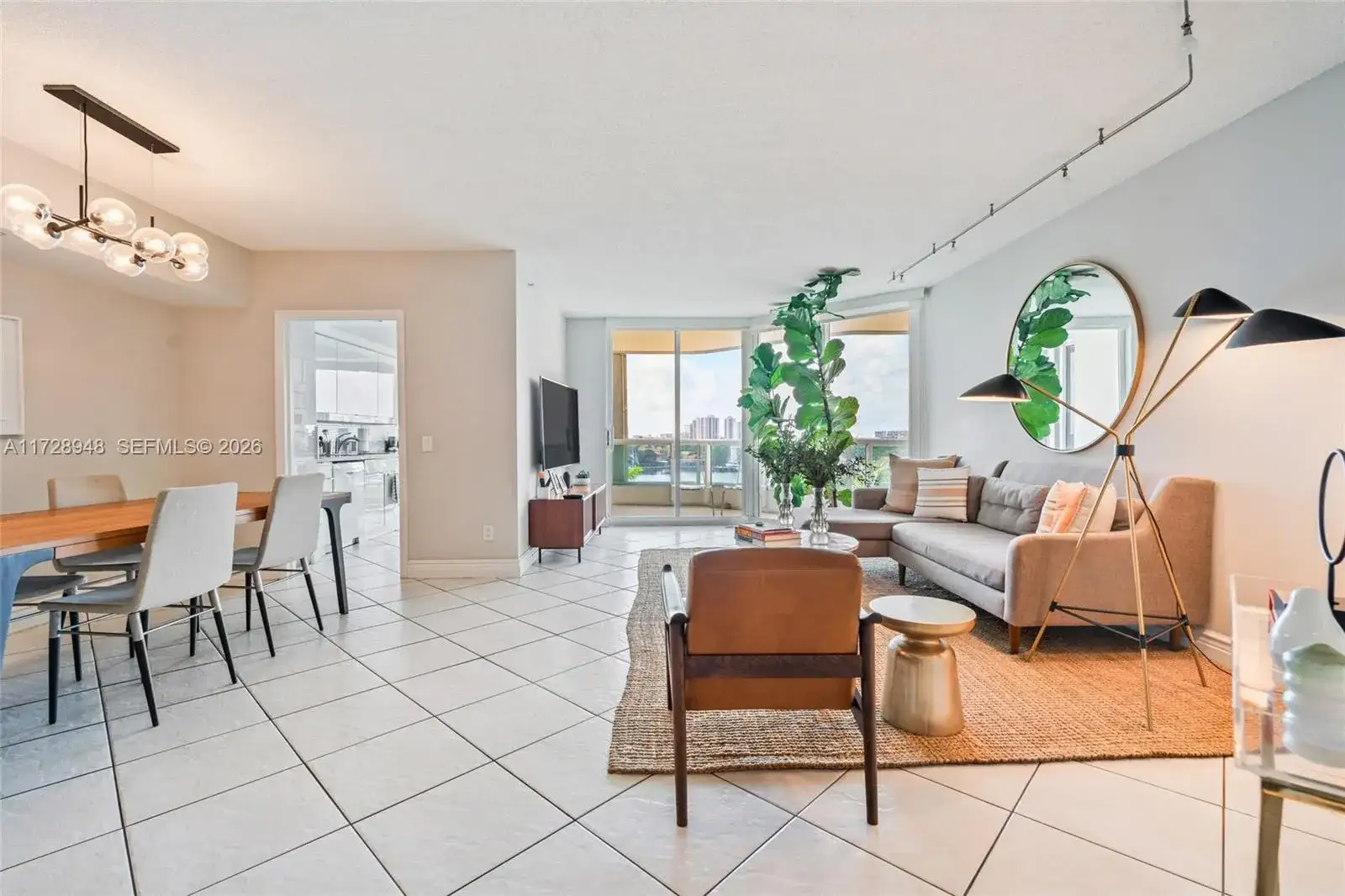 21205 Yacht Club Dr # 805, Aventura FL 33180 photo 5