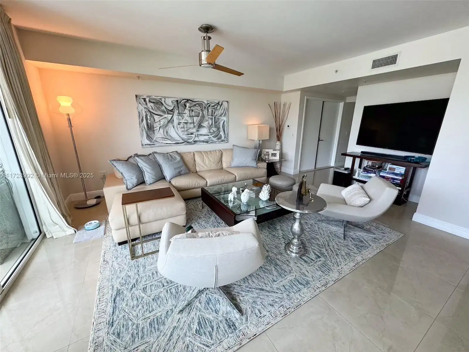 19400 Turnberry Way # 412, Aventura FL 33180 photo 4