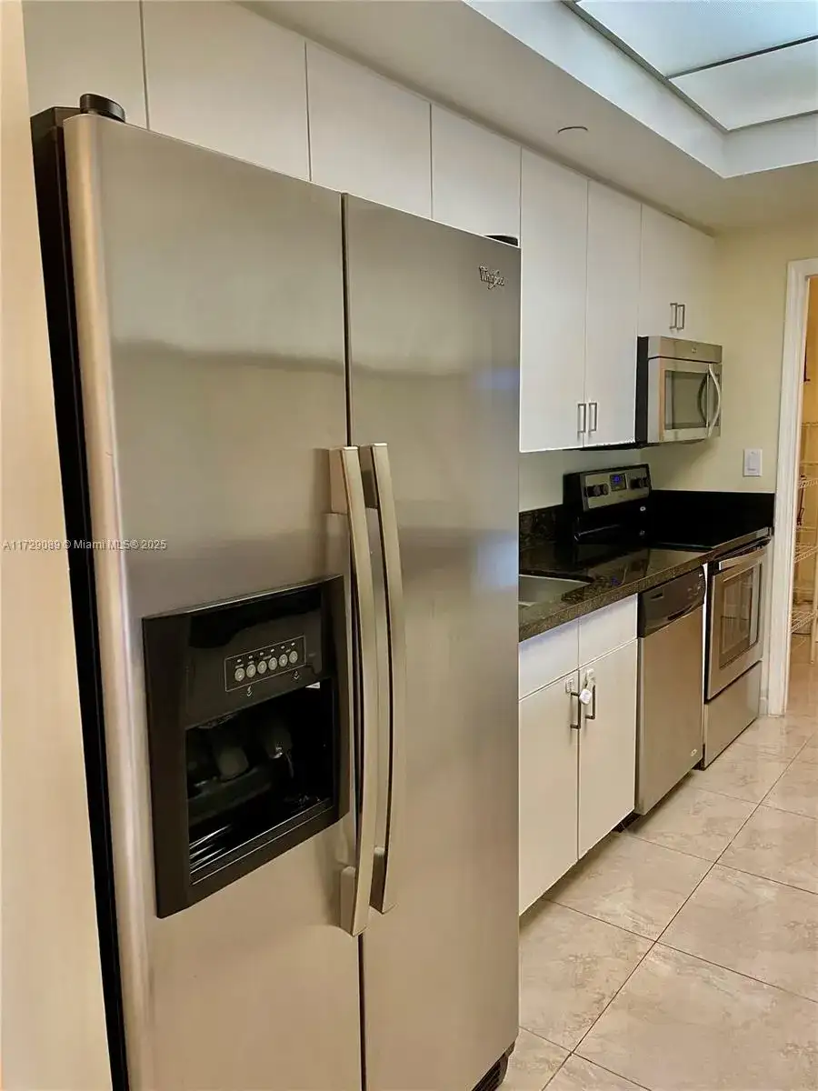 9805 NW 52nd St # 411, Doral FL 33178 photo 2