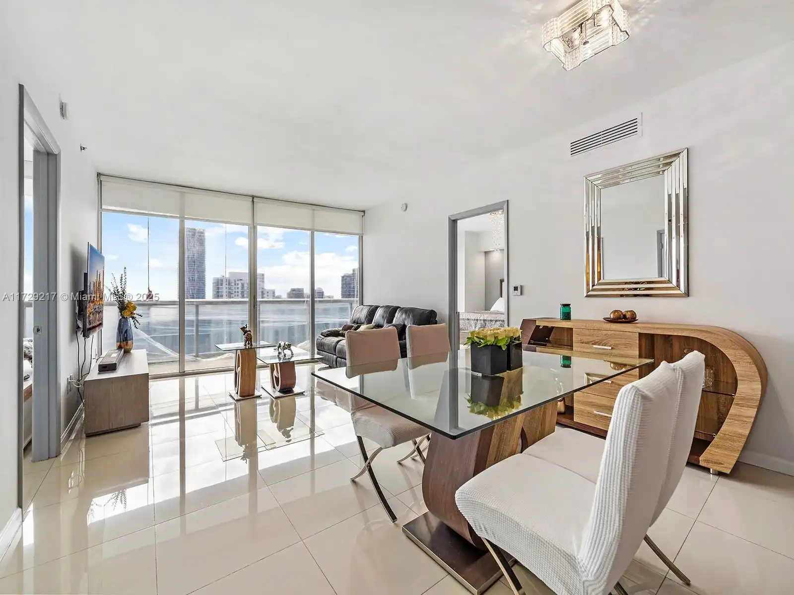 495 Brickell Ave # 5203, Miami FL 33131 photo 4