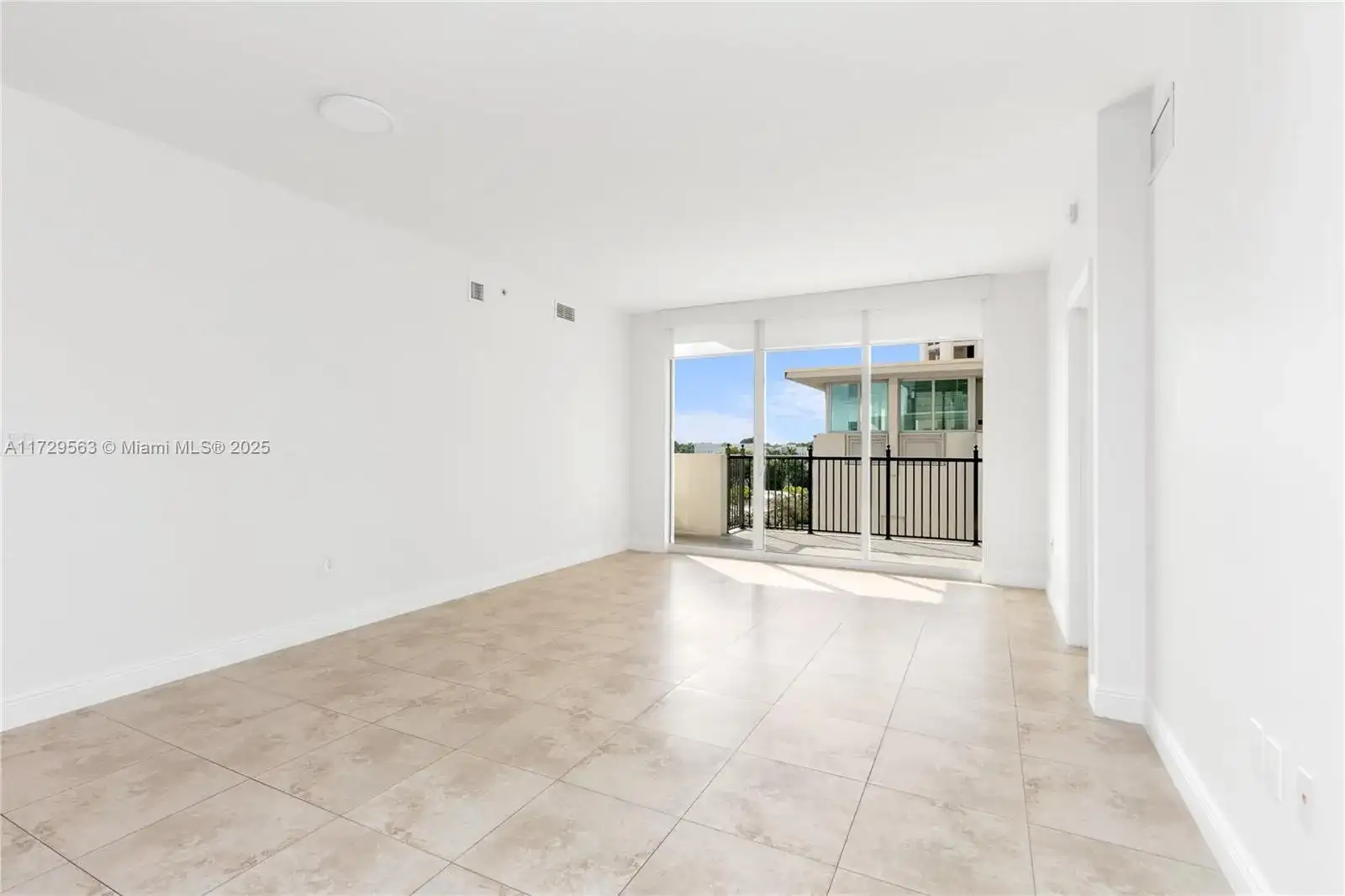 4100 Salzedo St # 5, Coral Gables FL 33146 photo 2