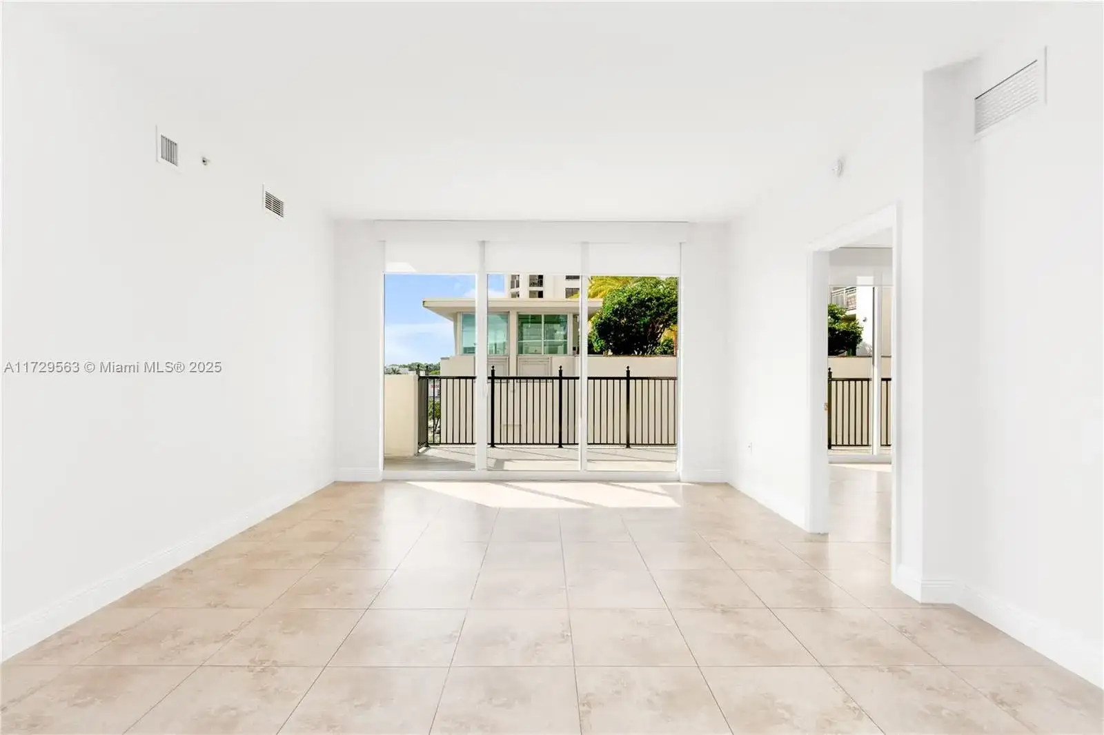 4100 Salzedo St # 5, Coral Gables FL 33146 photo 3