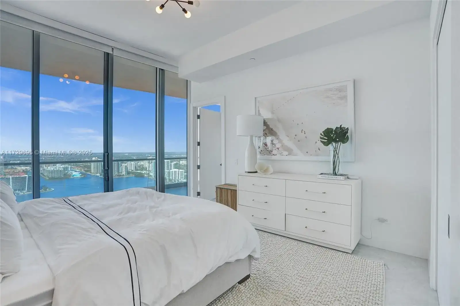 18501 Collins Ave # 4304, Sunny Isles Beach FL 33160 photo 4