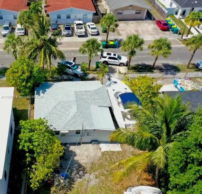 713 SW 7th St, Dania Beach FL 33004 photo 5