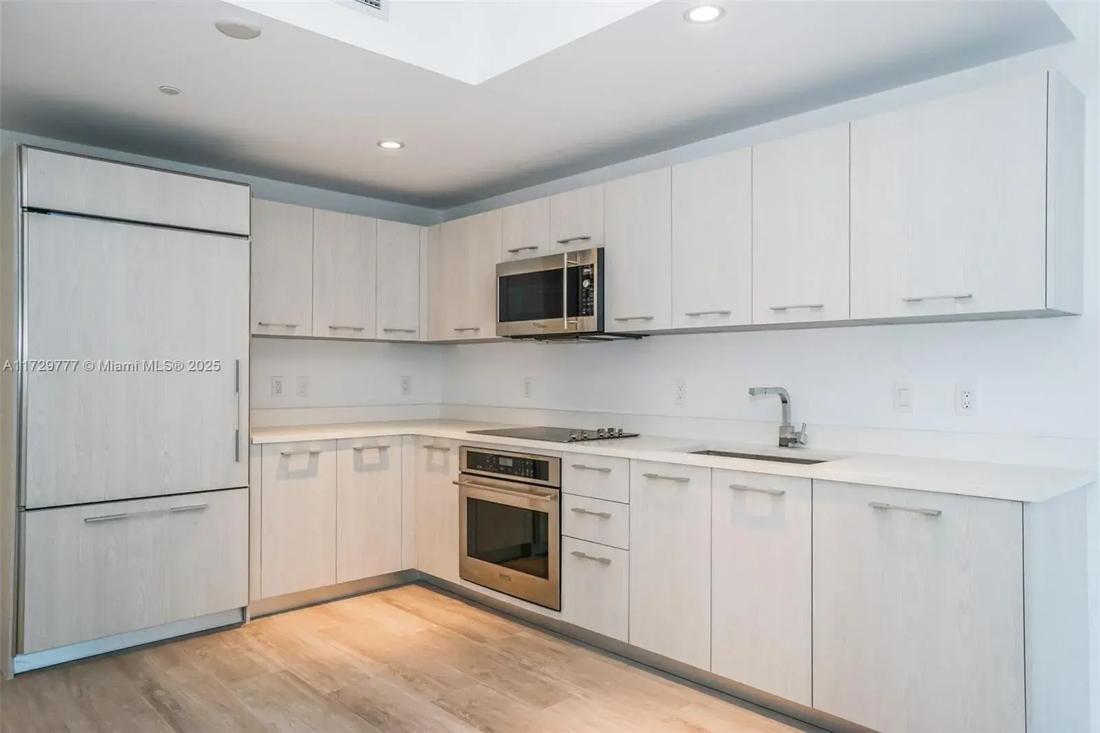 55 SW 9 Street # 1407, Miami FL 33130