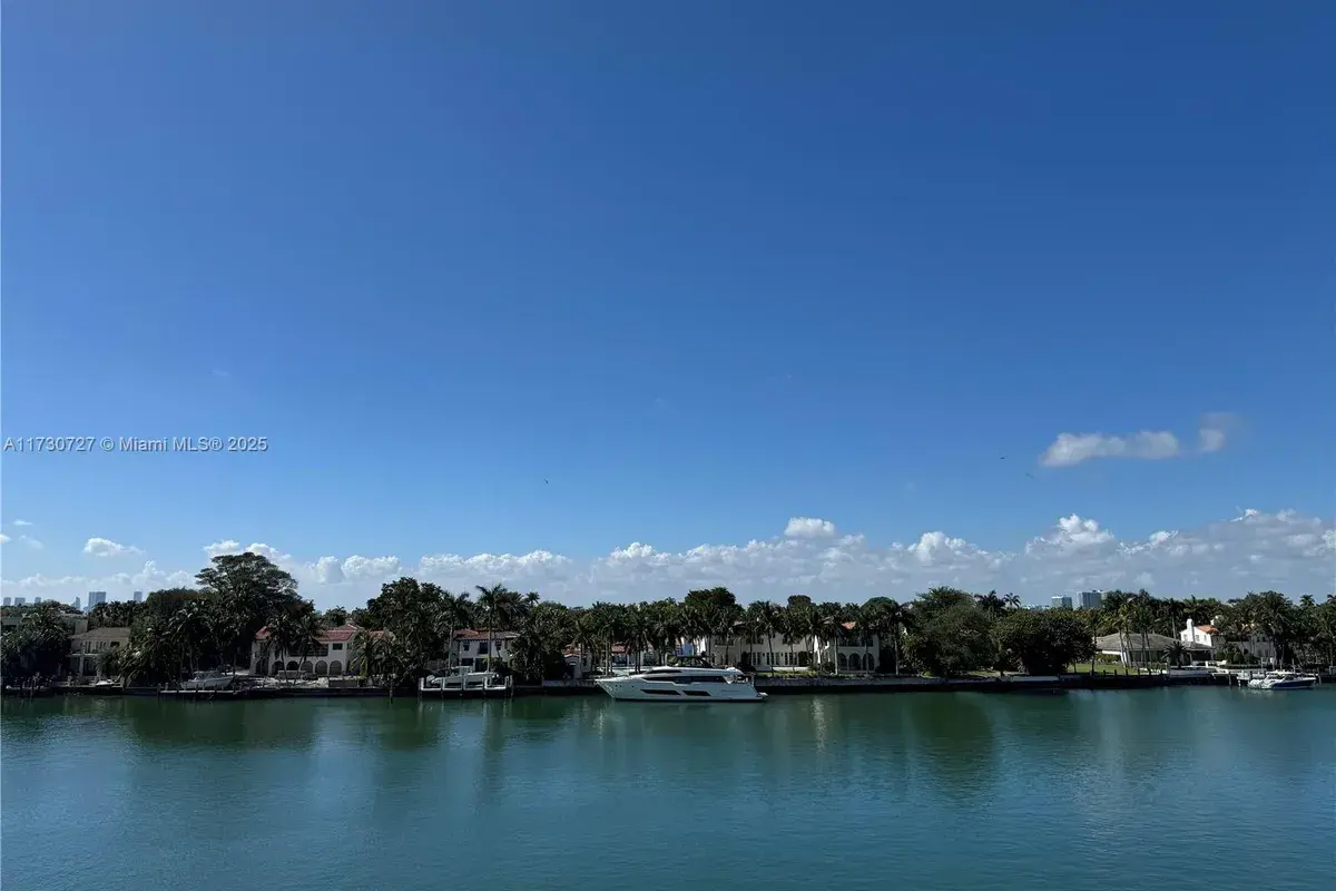 5750 Collins Ave # 4F, Miami Beach FL 33140