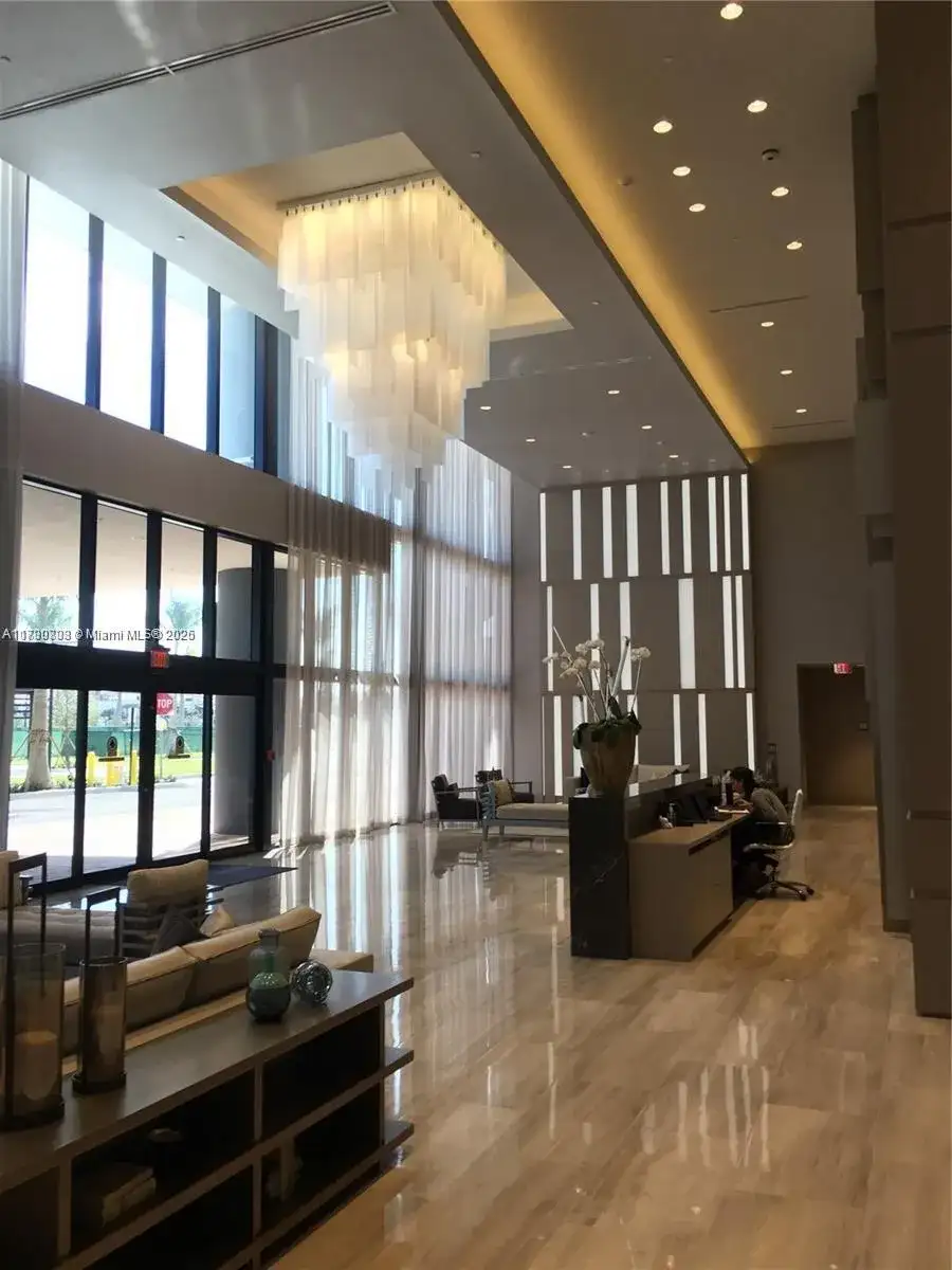 5300 Paseo Blvd # 1903, Doral FL 33166 photo 2