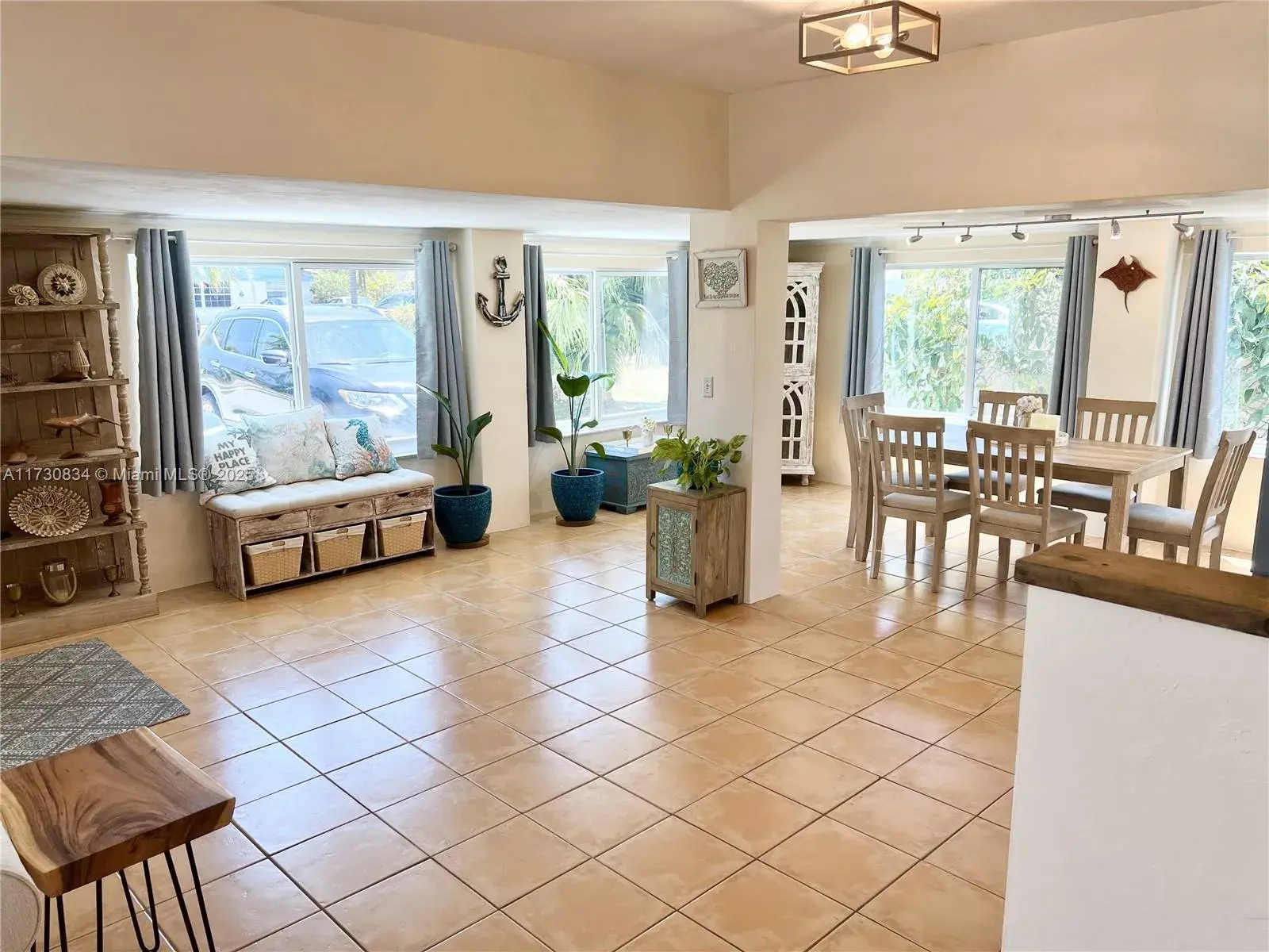 1545 NE 175th St, North Miami Beach FL 33162