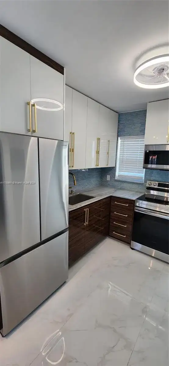 1420 Pennsylvania Ave # 409, Miami Beach FL 33139 photo 4