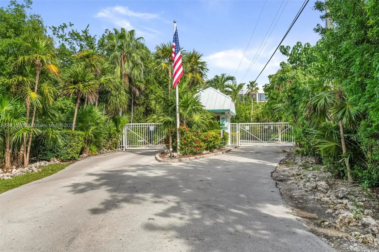 7401 Gulf Of Mexico Blvd # 4, Marathon FL 33050 photo 2