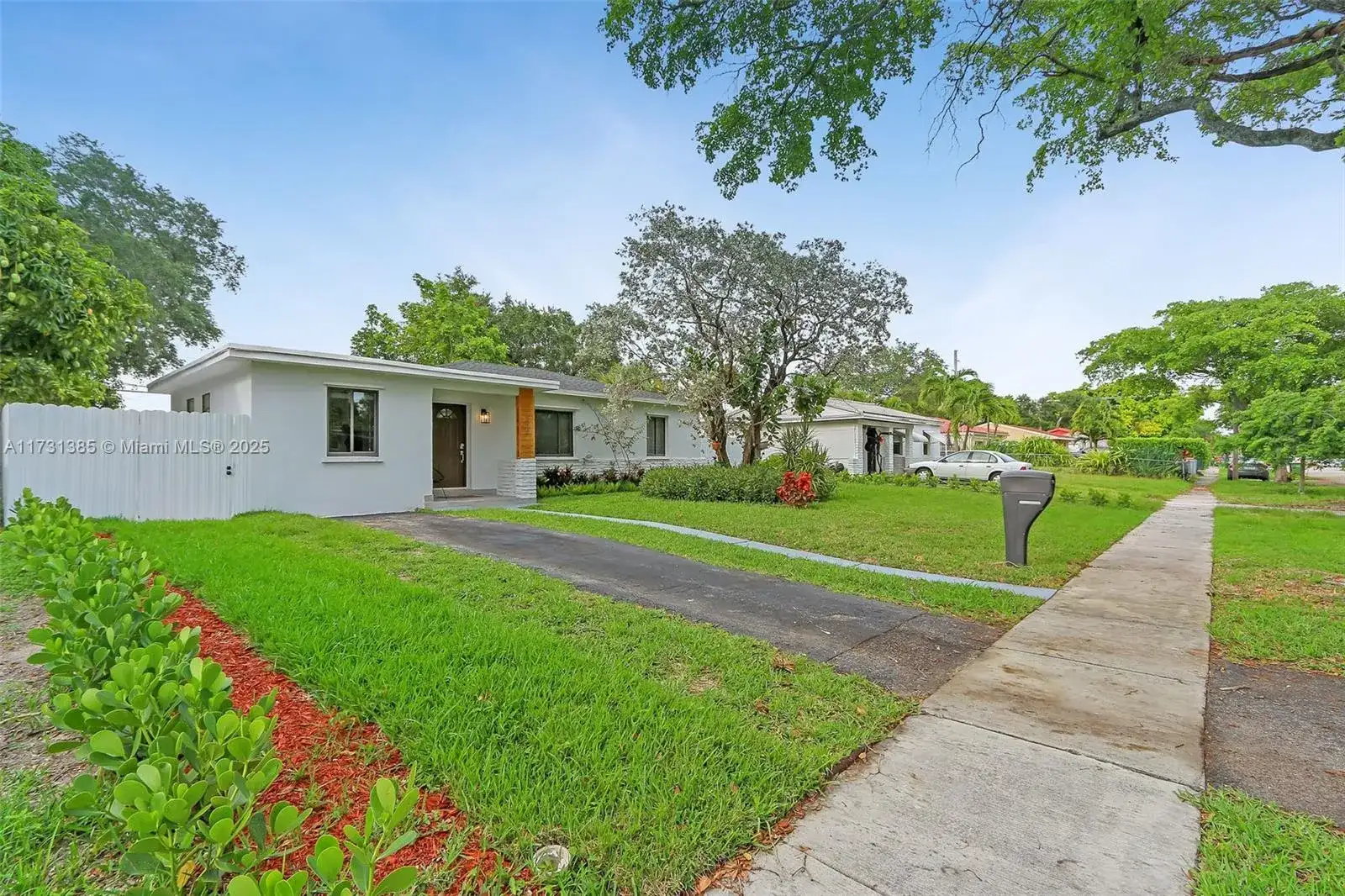 1335 NE 133rd St, North Miami FL 33161 photo 4