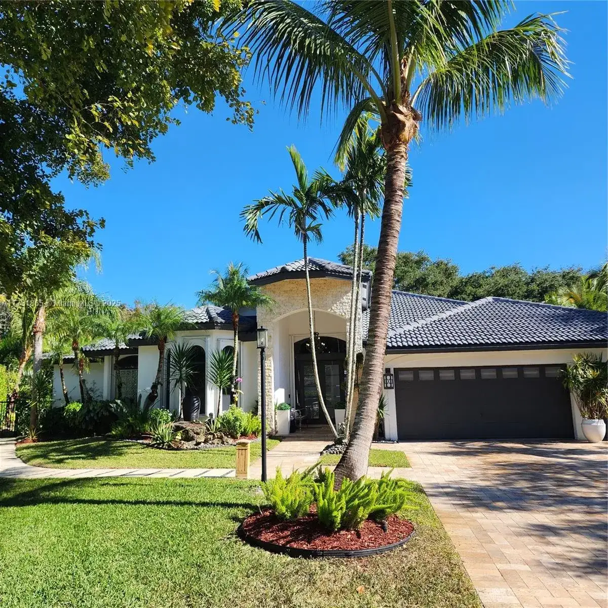 6598 NW 97th Dr, Parkland FL 33076 photo 2
