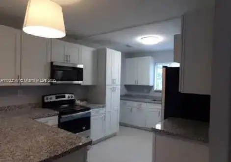 12345 Griffing Blvd, North Miami FL 33161 photo 5