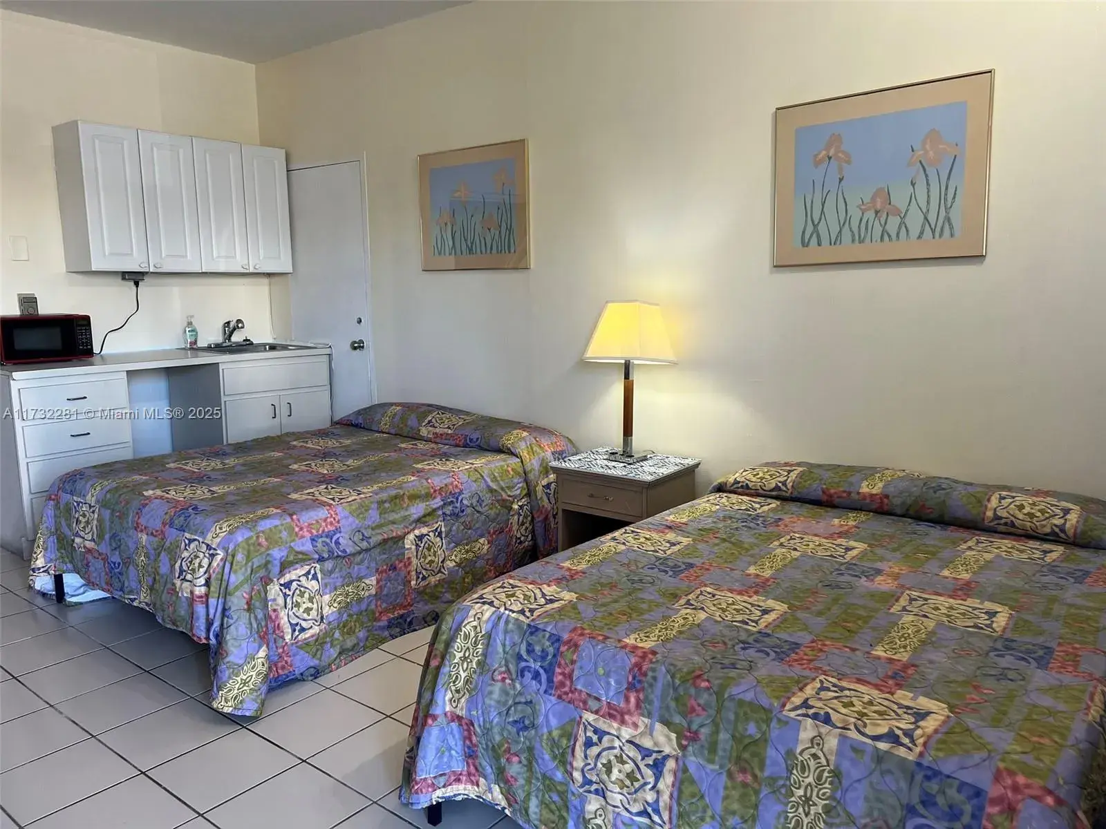 26 Diplomat Pkwy # 2332, Hallandale Beach FL 33009