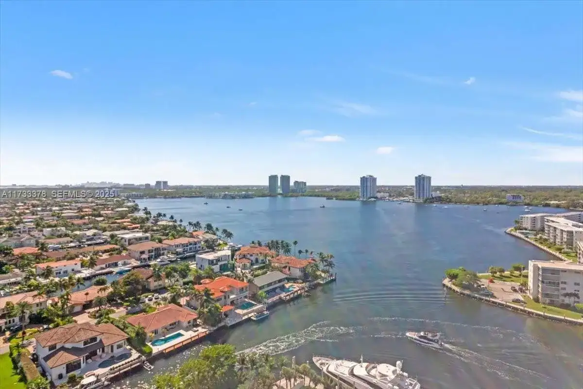 1000 Island Blvd # 2003, Aventura FL 33160