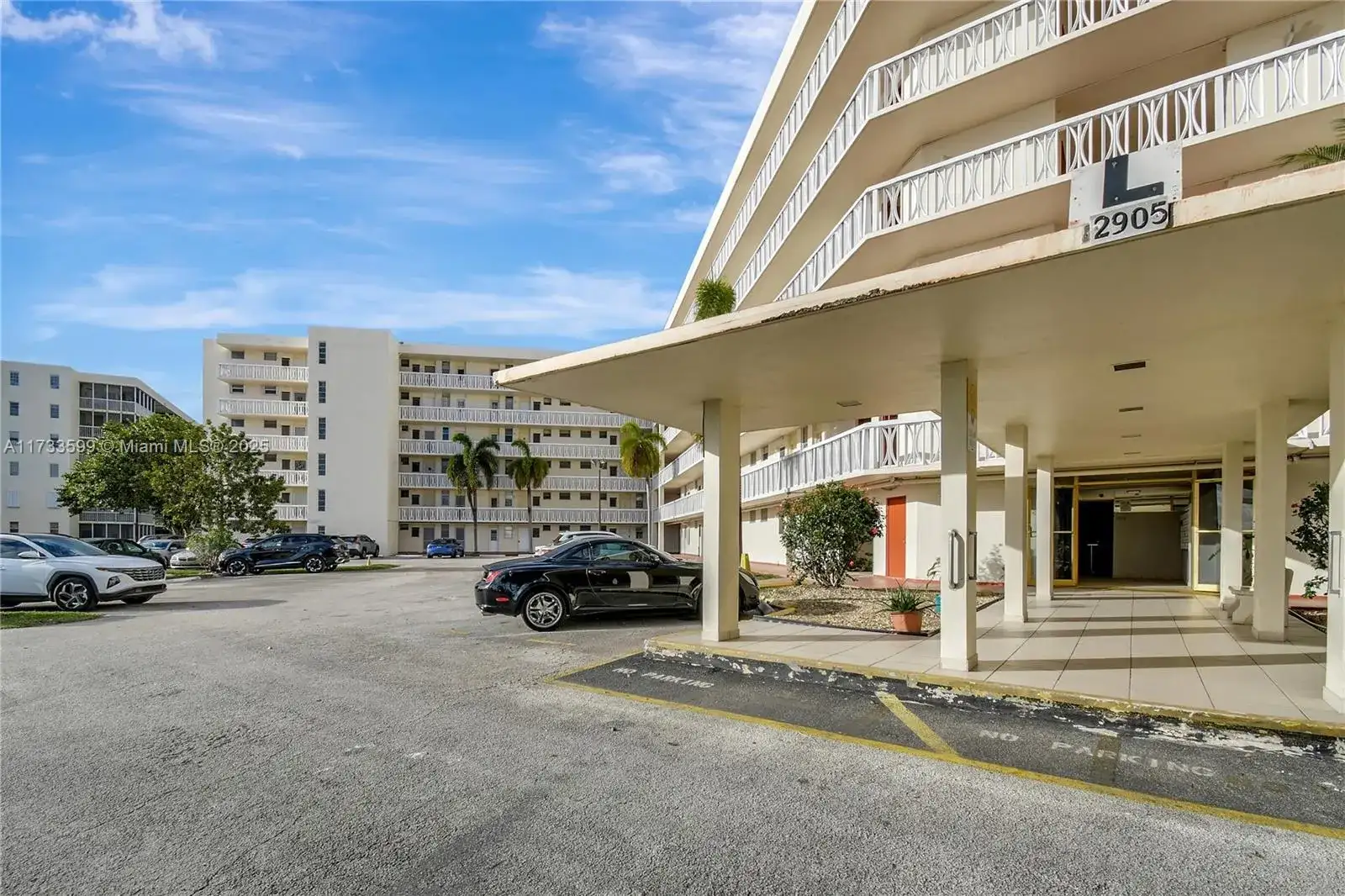 2905 Point East Dr # L506, Aventura FL 33160 photo 2