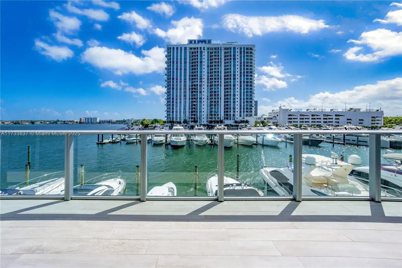17301 Biscayne Blvd # 207, North Miami Beach FL 33160 photo 3