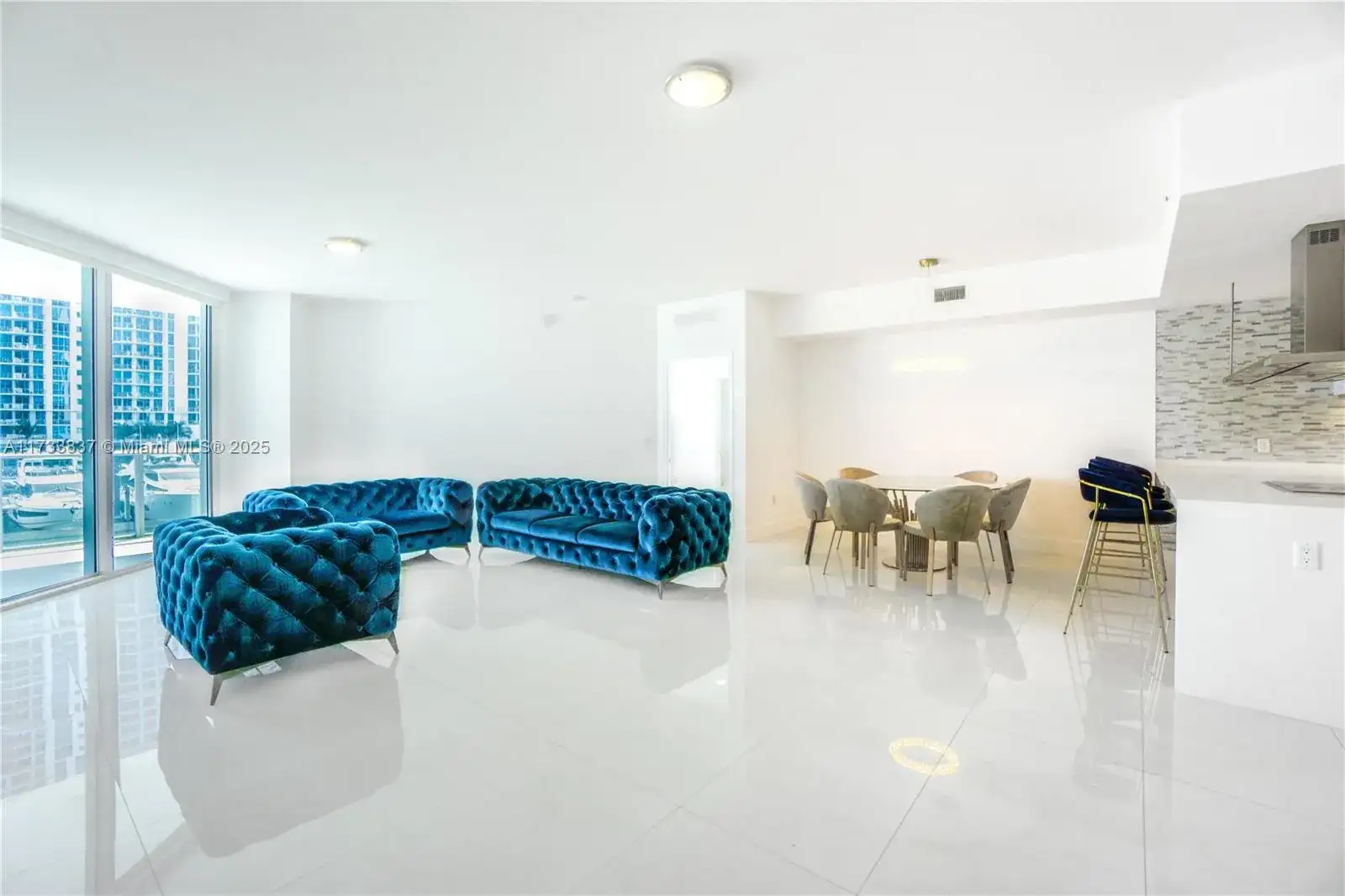 17301 Biscayne Blvd # 207, North Miami Beach FL 33160 photo 5
