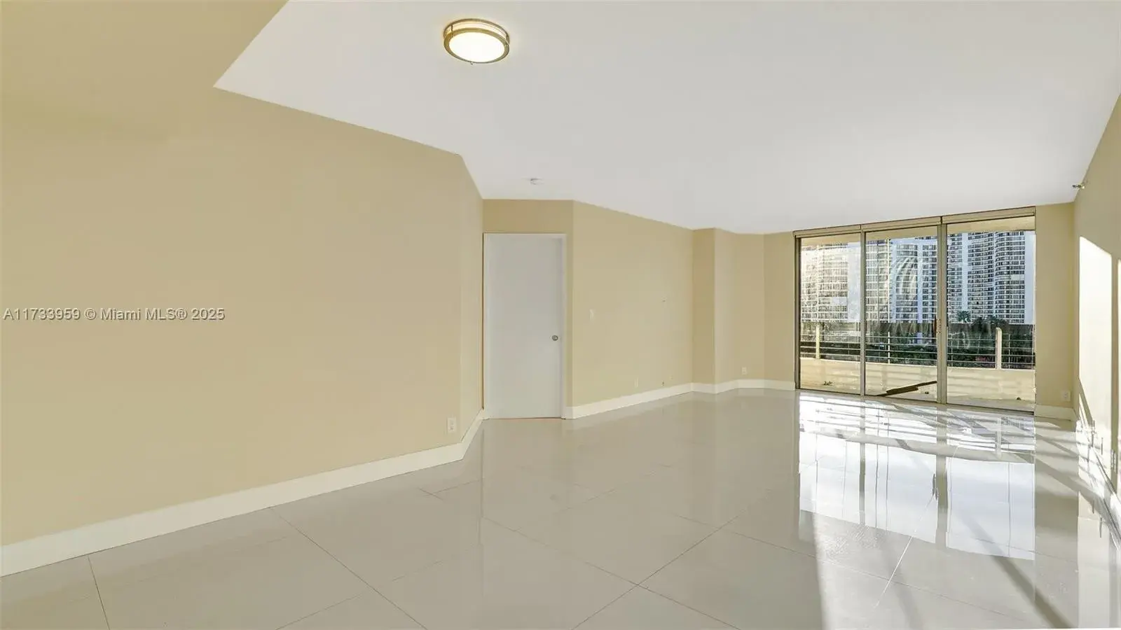 19195 NE 36th Ct # 703, Aventura FL 33180