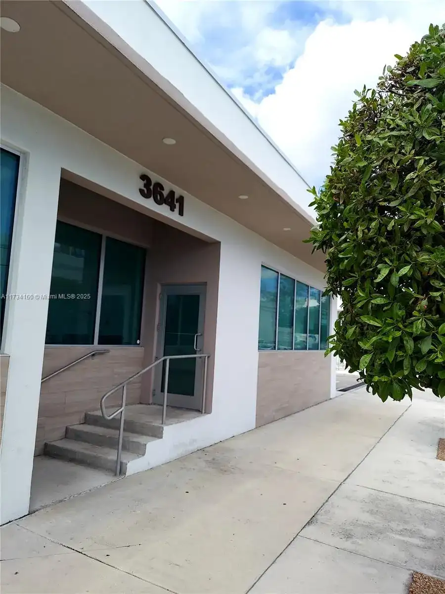 3641 NW 25th St, Miami FL 33142 photo 2