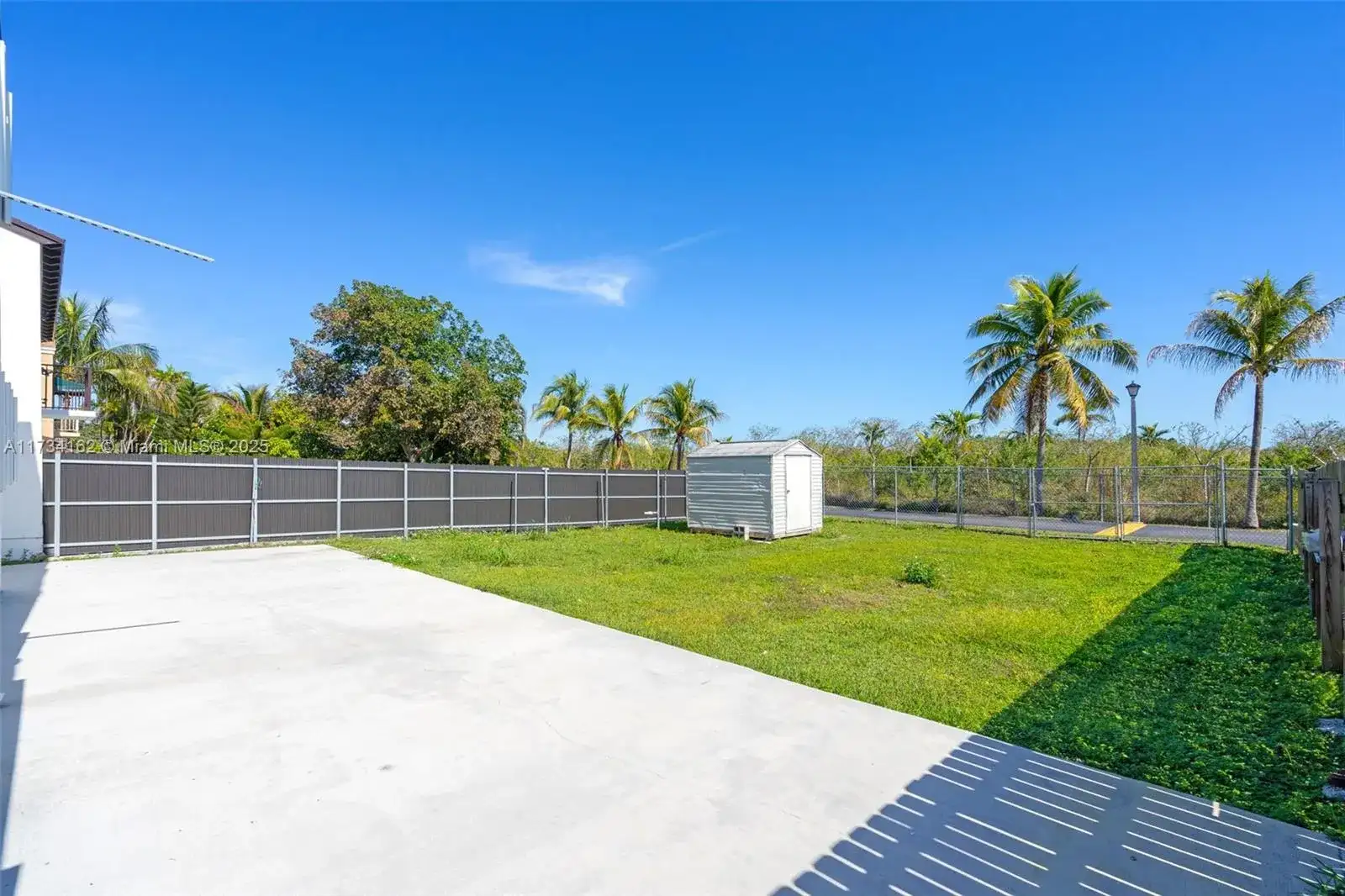 27111 SW 119th Ct, Homestead FL 33032 photo 3