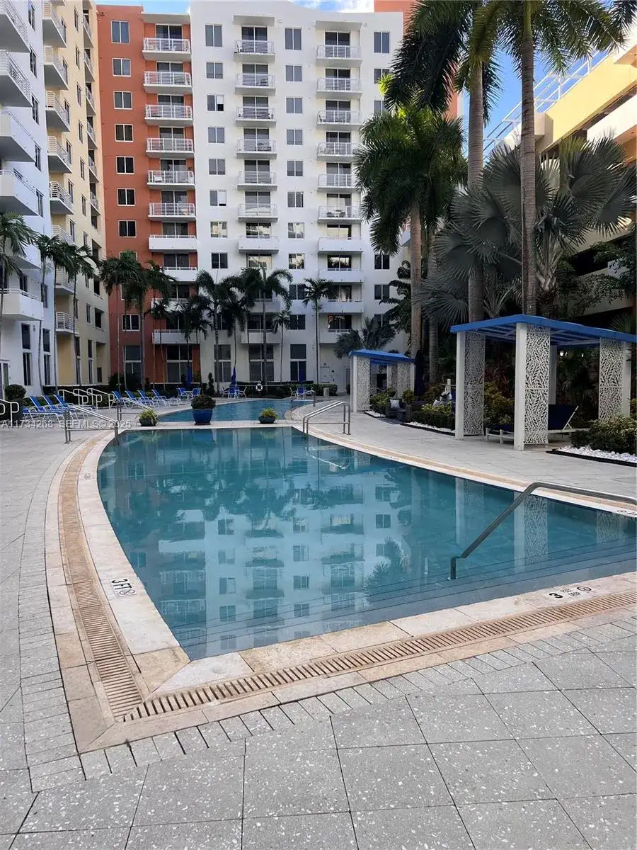 18800 NE 29th Ave # 419, Aventura FL 33180 photo 4