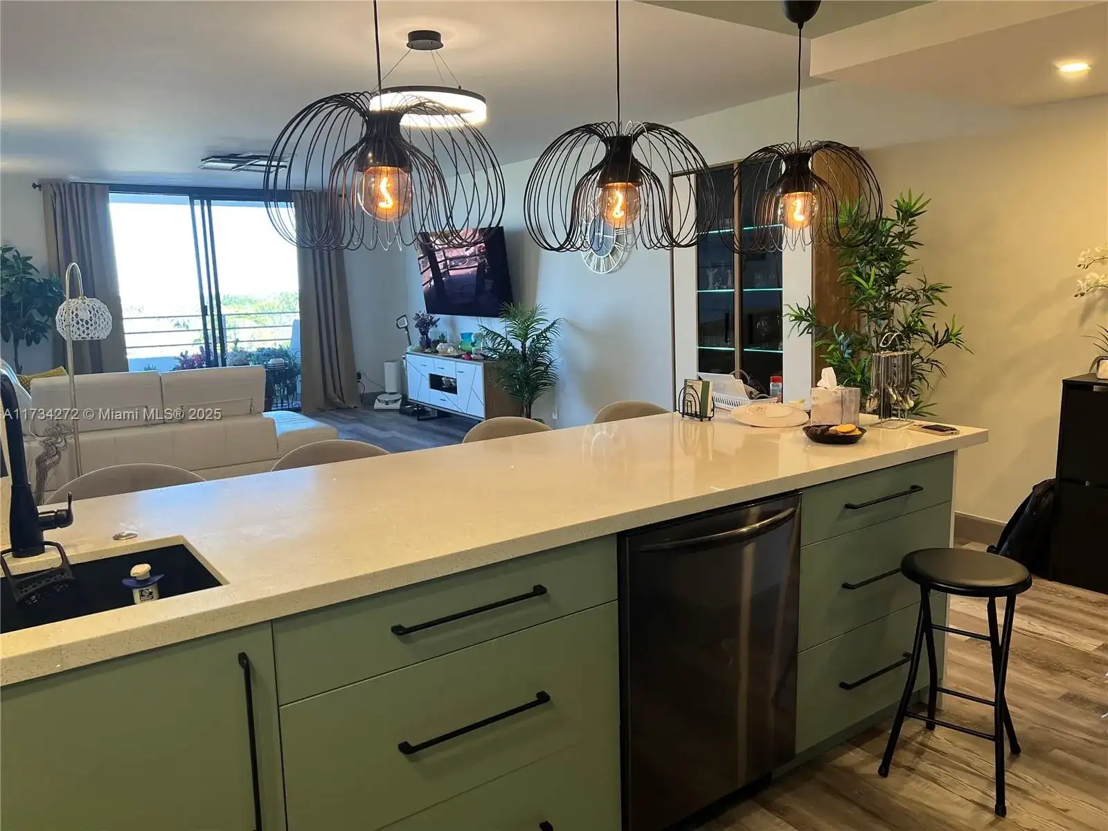 600 Three Islands Blvd # 504, Hallandale Beach FL 33009 photo 2