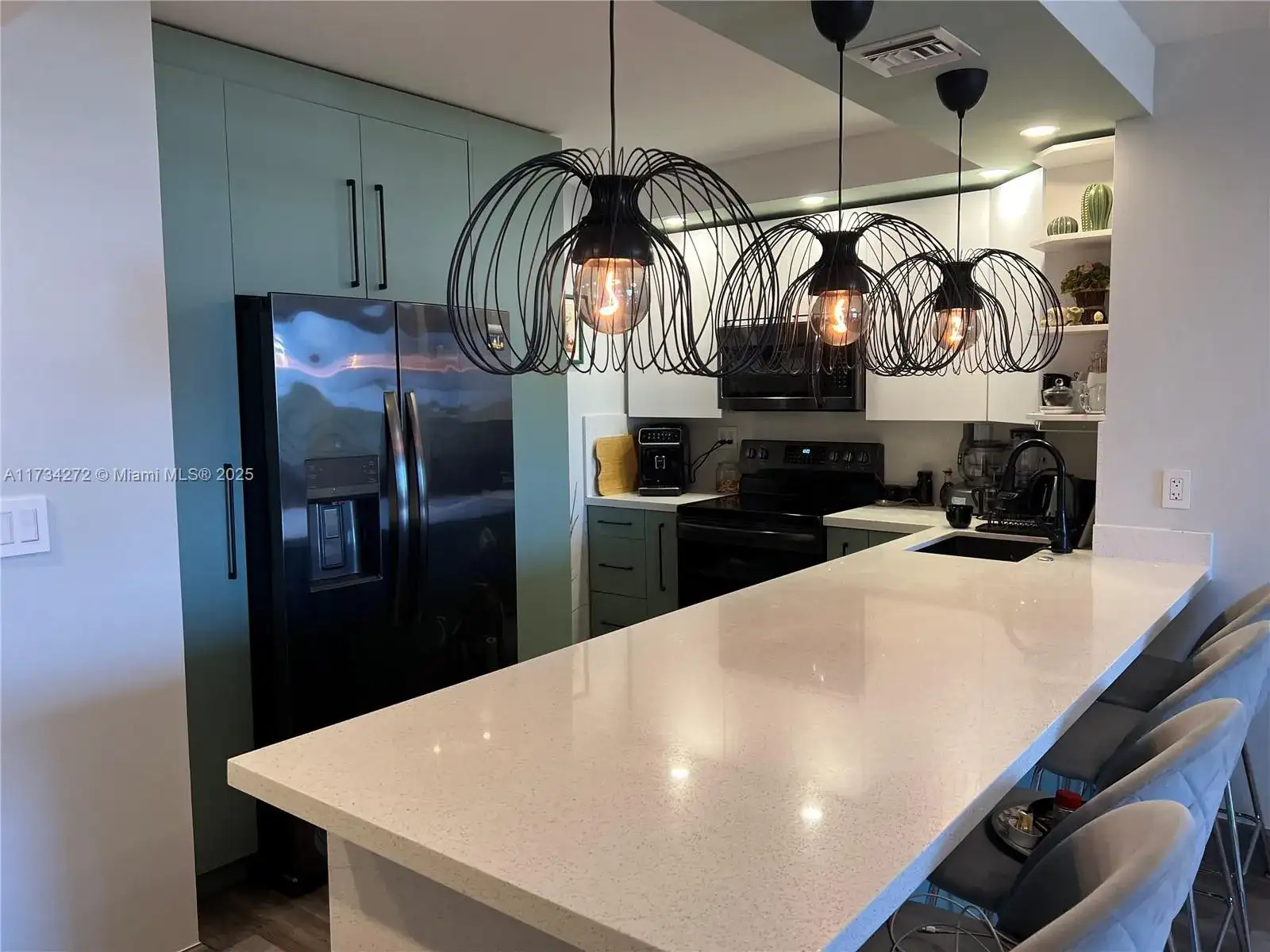 600 Three Islands Blvd # 504, Hallandale Beach FL 33009 photo 3
