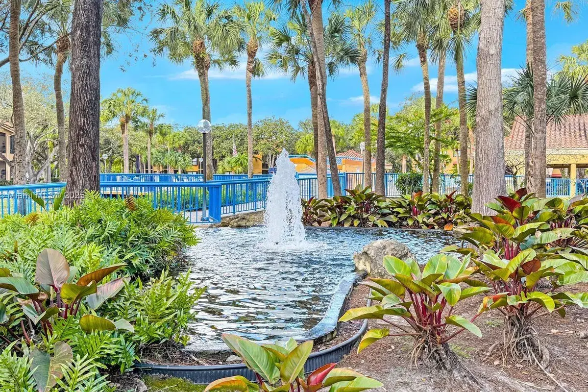 15499 N Miami Lakeway N # 203, Miami Lakes FL 33014